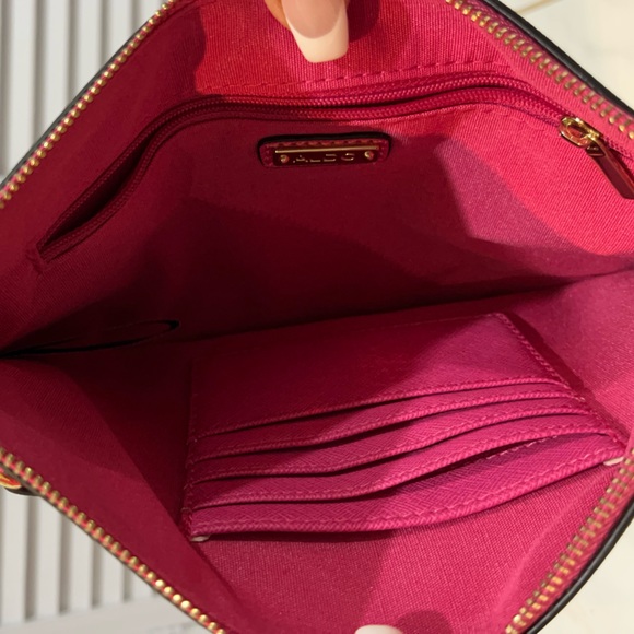 Aldo Pink Clutch - Picture 4 of 4